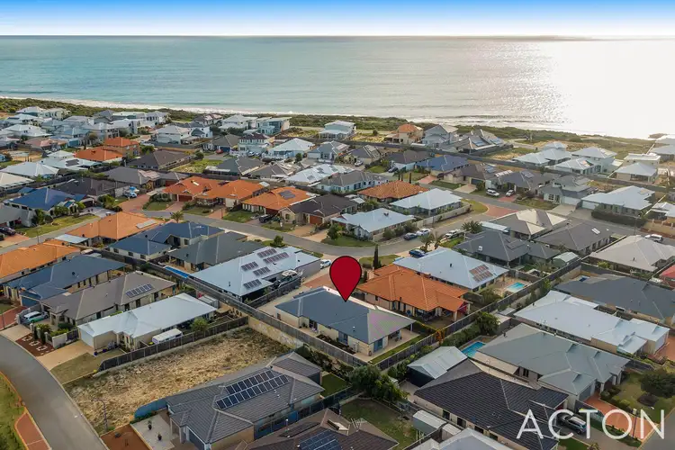 12 Lomatia Ramble, Halls Head WA 6210