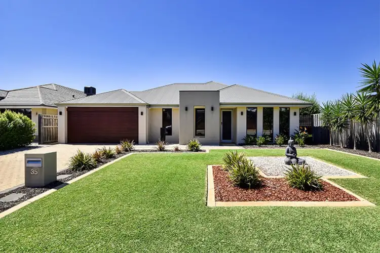 35 Brixton Crescent, Ellenbrook WA 6069