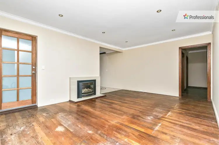 Sixth view of Homely house listing, 13 Bladon Way, Swan View WA 6056
