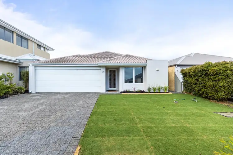 17 Apostles Corner, Wandi WA 6167