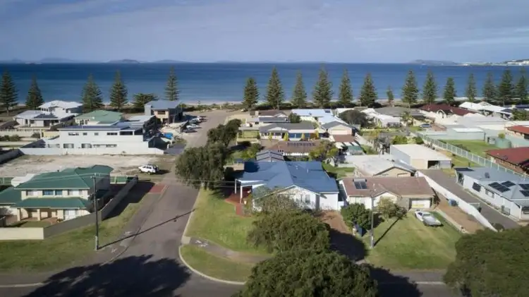 Second view of Homely house listing, 30 Westmacott Street, Castletown WA 6450