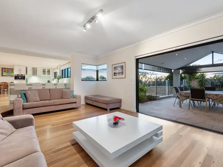 Sixth view of Homely house listing, 5 Geordie Rise, Sorrento WA 6020