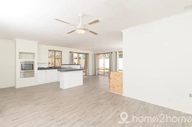 Seventh view of Homely house listing, 10 Caliso Court, Warnbro WA 6169
