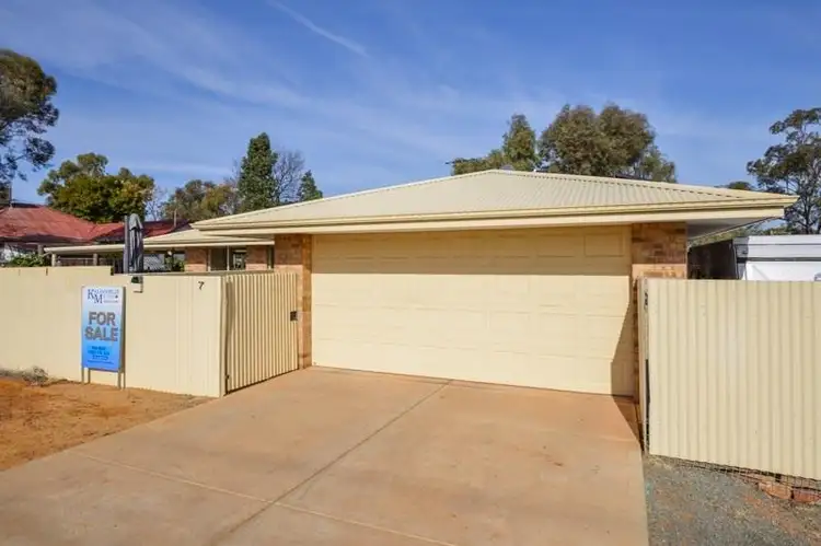 7 Hopetoun Street, South Kalgoorlie WA 6430