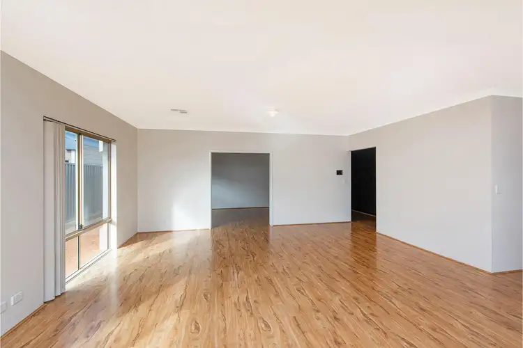 Fourth view of Homely house listing, 31 Sunray Avenue, Piara Waters WA 6112