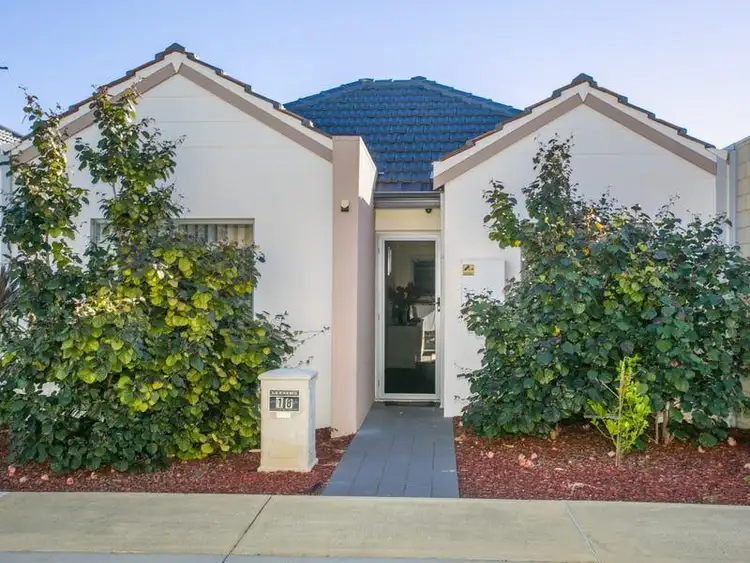 18 Nashville Loop, Currambine WA 6028