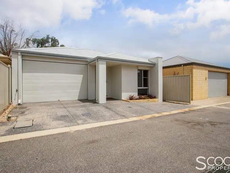 13 Grasstree Lane, Success WA 6164