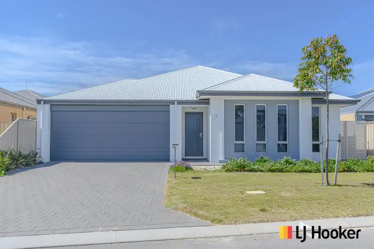 11 Trevally Avenue, Two Rocks WA 6037