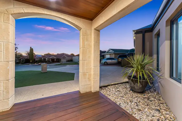 10 Donvale Court, Landsdale WA 6065