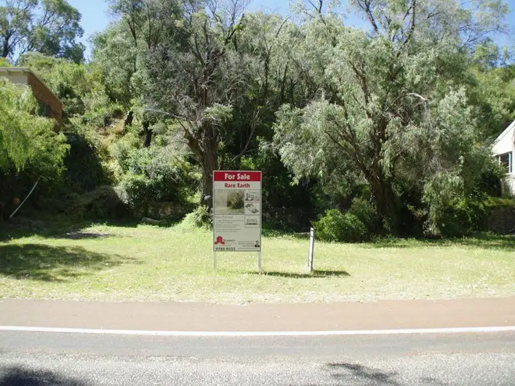 25 Myalup Beach Road, Myalup WA 6220