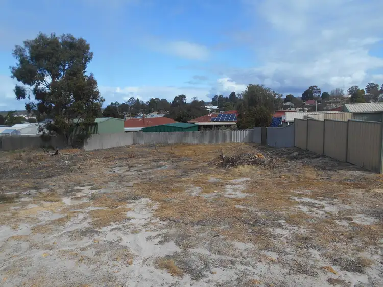 18 Coverley Drive, Collie WA 6225