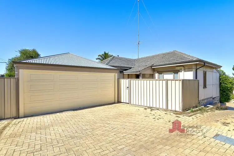 Second view of Homely house listing, 1/23 Steere Crescent, Carey Park WA 6230