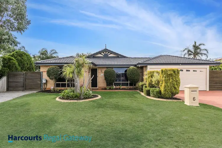 6 Derwent Crescent, Success WA 6164