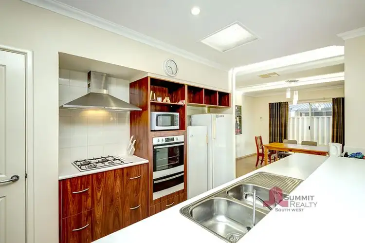 Sixth view of Homely house listing, 7 Sepia  Approach, Dalyellup WA 6230