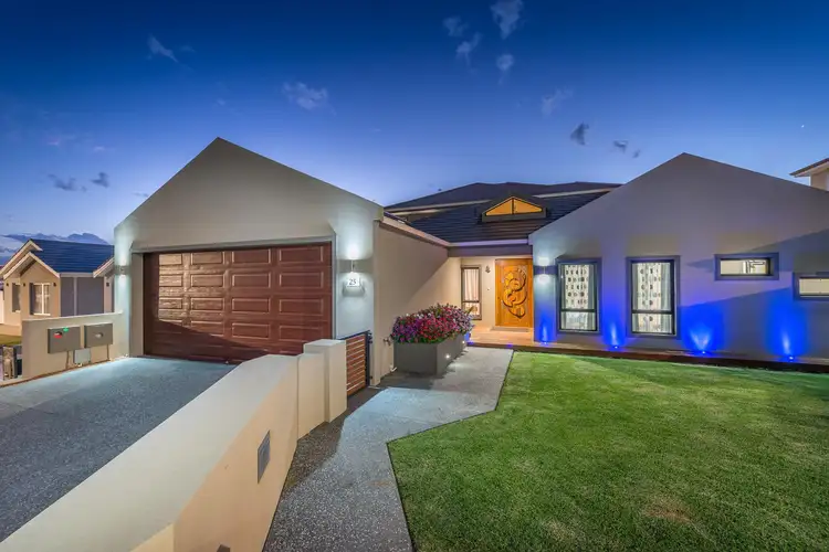 25 Waterhouse Meander, Burns Beach WA 6028