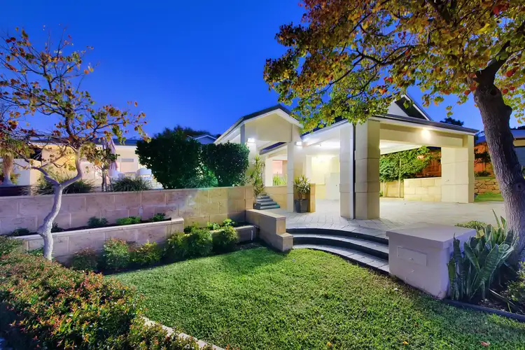 Second view of Homely house listing, 6 Lytham Mews, Connolly WA 6027