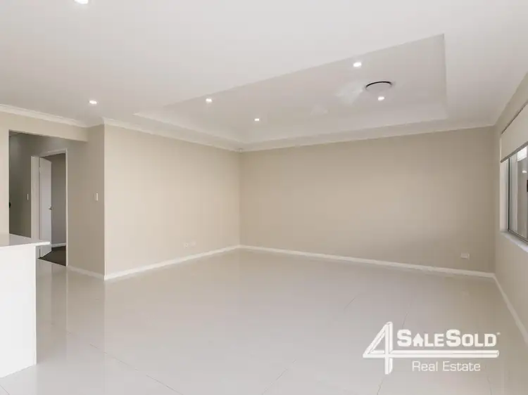 Sixth view of Homely house listing, 30 Bondi Way, Aubin Grove WA 6164