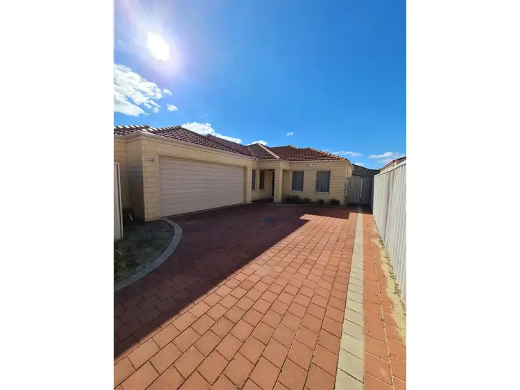 9b Walsh Avenue, Redcliffe WA 6104