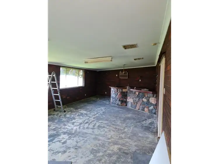 Seventh view of Homely house listing, 300 Keymer Street, Cloverdale WA 6105