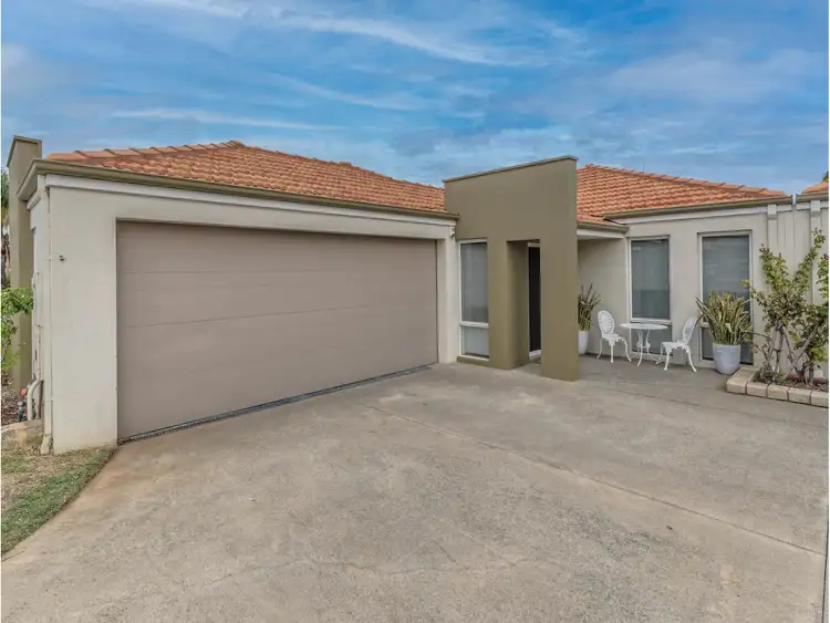 369 Grand Promenade, Dianella WA 6059