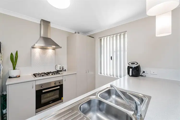 Second view of Homely house listing, 5 Benger Way, Baldivis WA 6171
