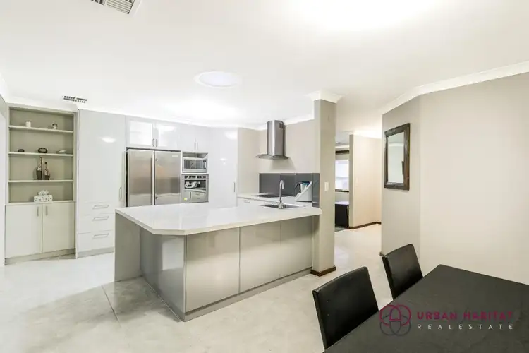 Seventh view of Homely house listing, 9 Cambey Mews, Parmelia WA 6167