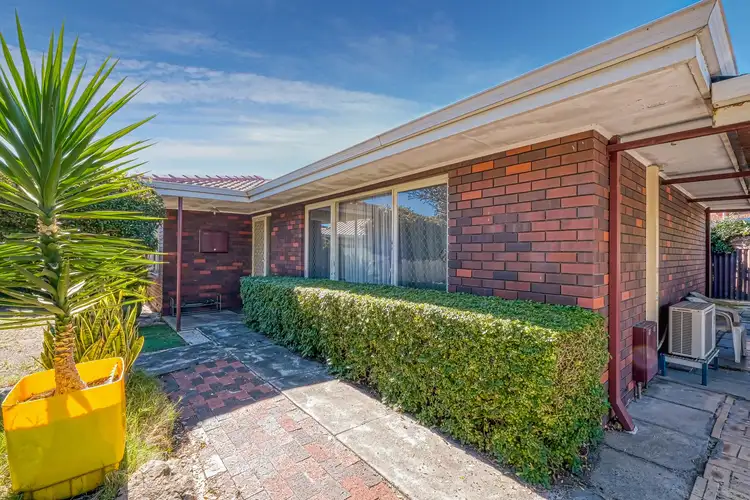 Fifth view of Homely house listing, 6 Frome Place, Lynwood WA 6147