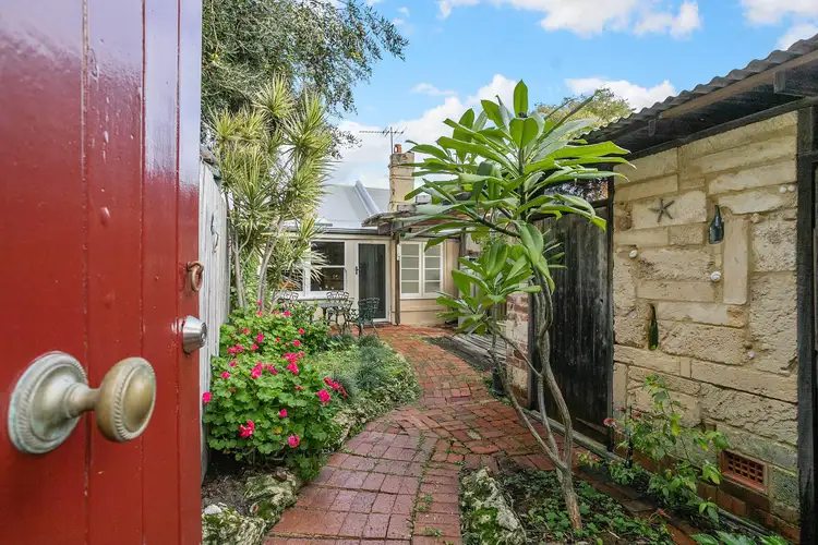 4 Jenkin Street, South Fremantle WA 6162