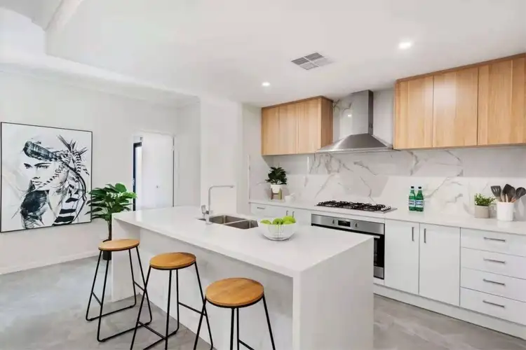 21 Clovelly Crescent, Lynwood WA 6147