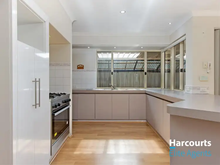 Sixth view of Homely house listing, 16 Silvertop Circle, Warnbro WA 6169