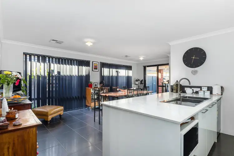 24 Oldfield Chase
