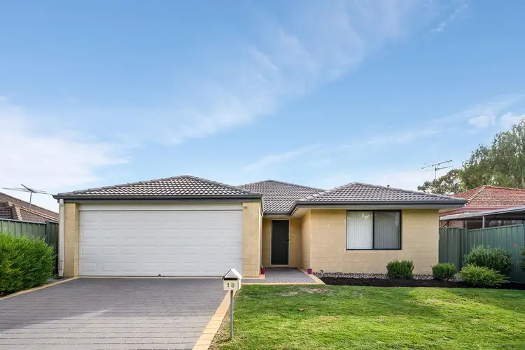 18 Fennager Way, Calista WA 6167
