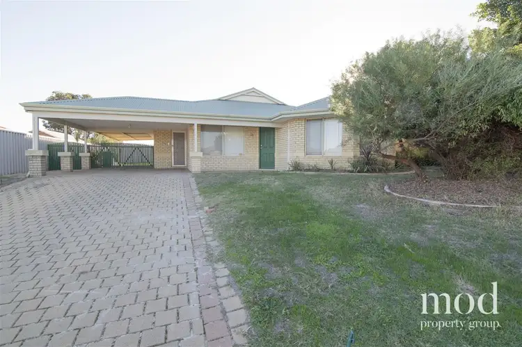 13 Rosehill Court