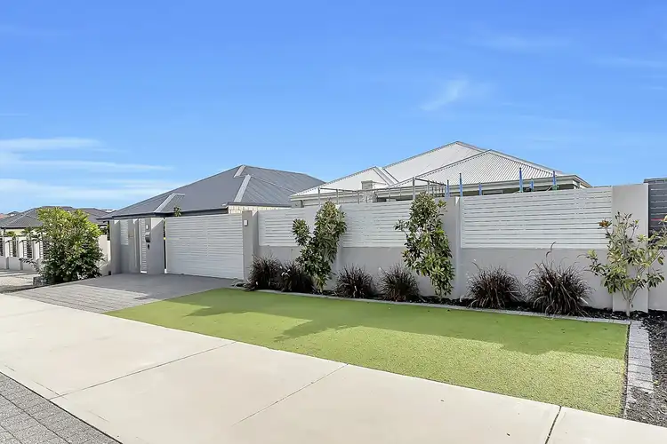 Second view of Homely house listing, 321 Landsdale Road, Landsdale WA 6065