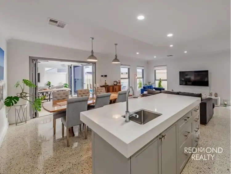 5 Telowie Avenue, Burns Beach WA 6028