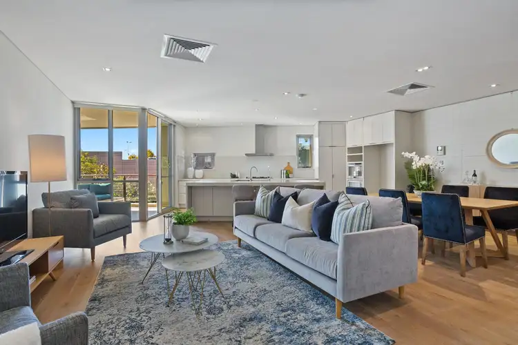 215/40 St Quentin Avenue, Claremont WA 6010