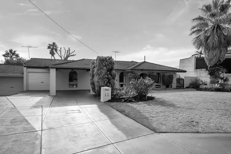12 Dunfee Place, Hamersley WA 6022