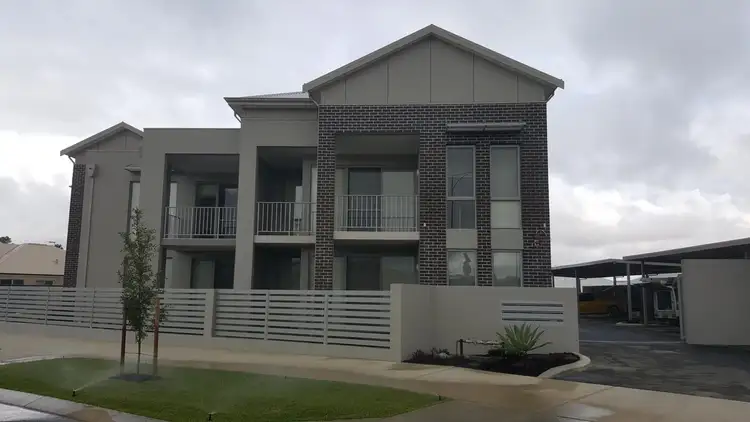 11/35 Honeywood Avenue, Wandi WA 6167