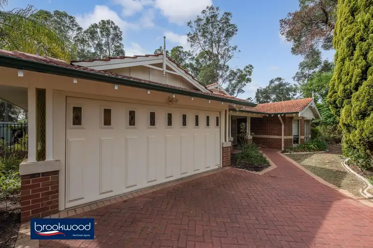 30 Clipson Crescent, Mundaring WA 6073