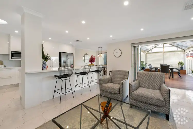 21 Kingston Place, Kardinya WA 6163