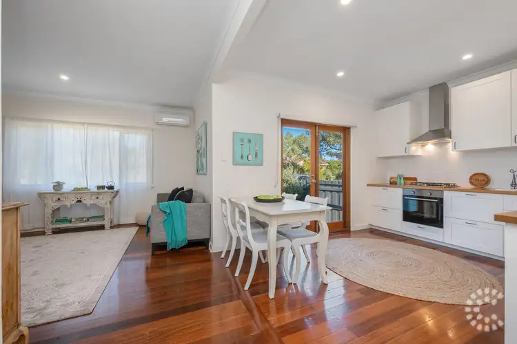 25 Collick Street, Hilton WA 6163