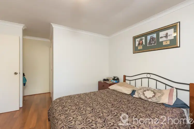 Sixth view of Homely house listing, 5 Latania Grove, Warnbro WA 6169