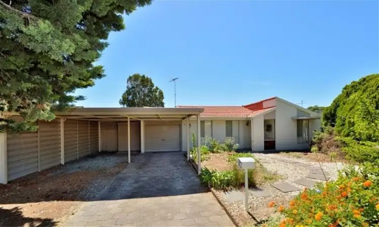 8 Brigadoon Close, Halls Head WA 6210