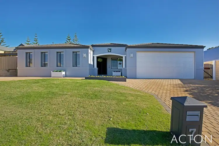 7 Greenshank Mews, Wannanup WA 6210