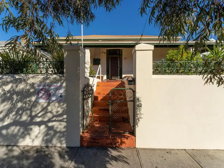37 Hampton Road, Fremantle WA 6160