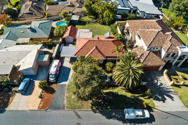 15 Braydon Road, Attadale WA 6156