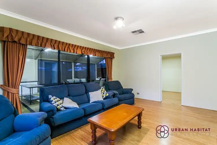 Fifth view of Homely house listing, 2 Shanklin Court, Wellard WA 6170