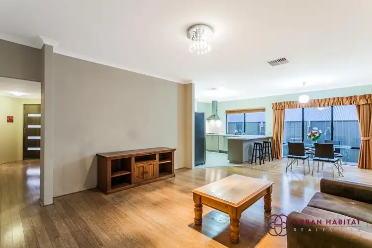 Seventh view of Homely house listing, 2 Shanklin Court, Wellard WA 6170