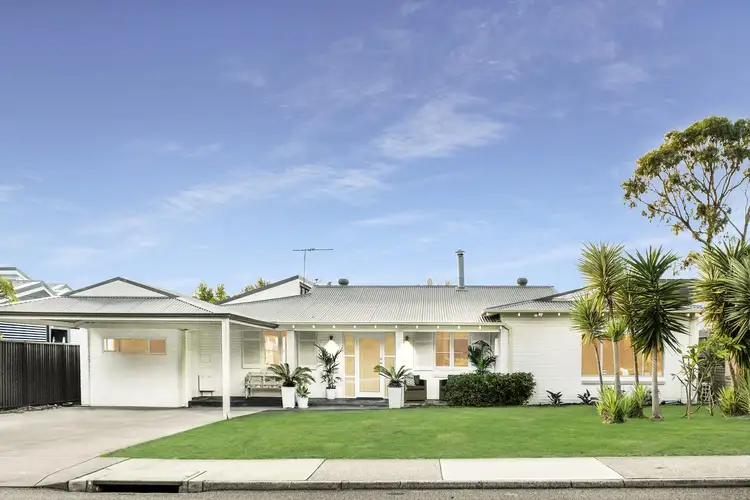 22 Dampier Avenue, City Beach WA 6015