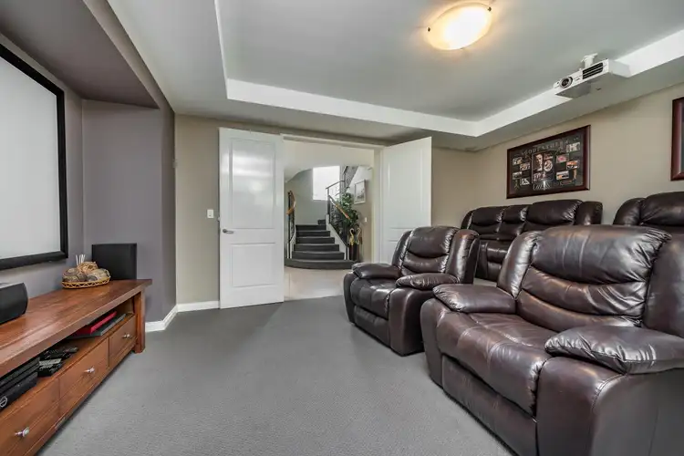 Fifth view of Homely house listing, 2 Discovery Circuit, Iluka WA 6028